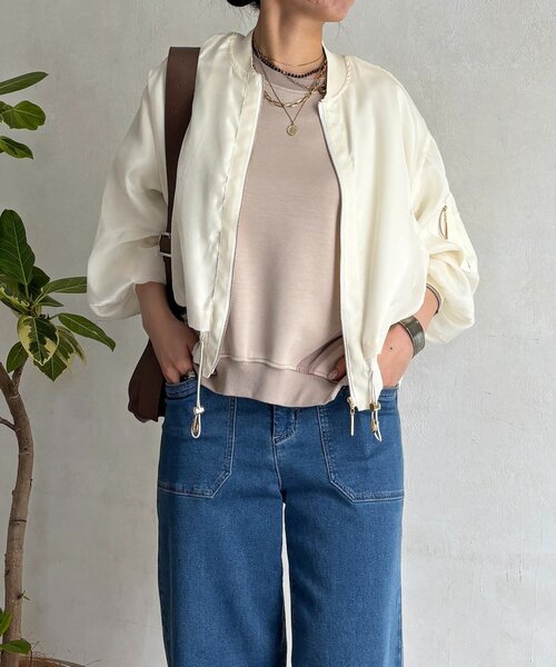 un dix cors（アンディコール）の「光沢シアーブルゾン（ブルゾン・レディース・ベージュ/ブラック/オフホワイト・FREE）」の4枚目の写真