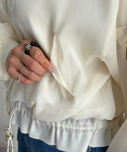 un dix cors（アンディコール）の「光沢シアーブルゾン（ブルゾン・レディース・ベージュ/ブラック/オフホワイト・FREE）」の15枚目の写真