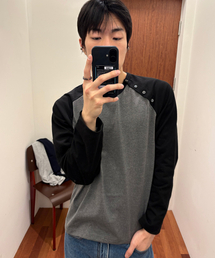JUAN HOMME（ジュアンオム）の「ショルダーボタンラグランロングスリーブ（ブラック/チャコール）（Tシャツ/カットソー）」