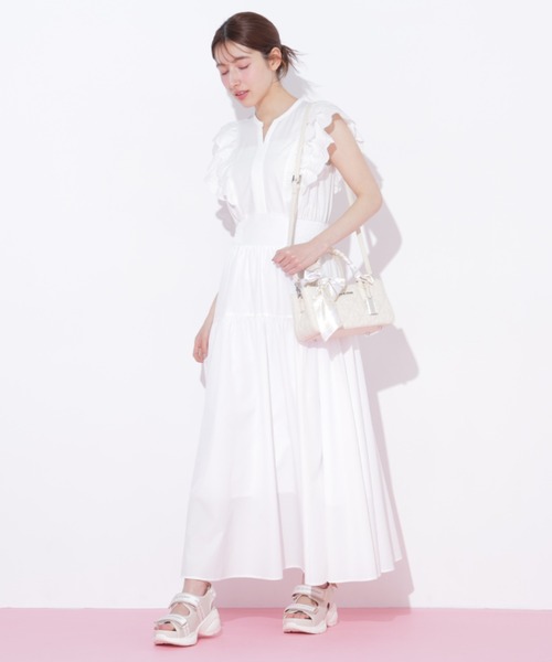 JILL by JILL STUART（ジルバイジルスチュアート）の「ボリュームロゴスポサン（サンダル・レディース・ブラック/ホワイト・MEDIUM/SMALL/LARGE）」の8枚目の写真