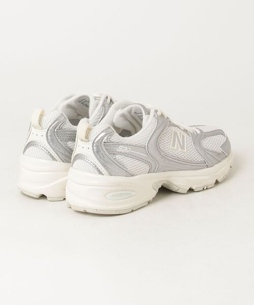 NEW BALANCE（ニューバランス）の「530（スニーカー・レディース・ゴールド系その他/シルバー・22.0cm/22.5cm/23.0cm/23.5cm/24.0cm/24.5cm/25.0cm/25.5cm/26.0cm/26.5cm/27.0cm/27.5cm/28.0cm/28.5cm/29.0cm/30.0cm）」の3枚目の写真