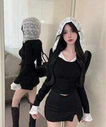 グリーンエルフの蝶柄Vネック半袖トップス