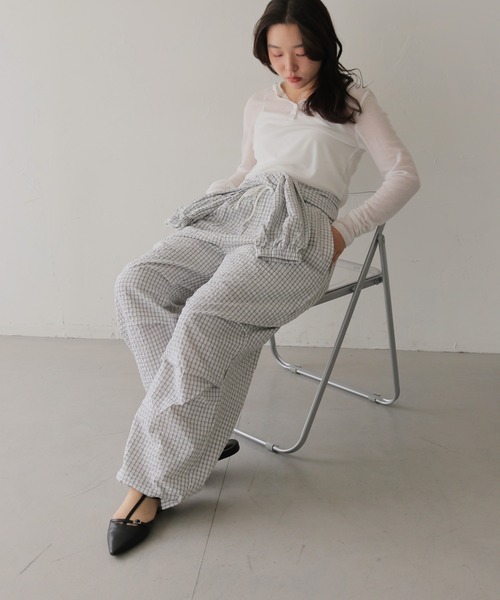 cheriella(シェリエラ)の「【cheriella】チェック柄レイヤードイージーパンツ CHECK LAYERED EASY PANTS(その他パンツ・レディース・アイボリー/グレー・FREE)」の11枚目の写真