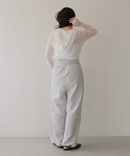 cheriella(シェリエラ)の「【cheriella】チェック柄レイヤードイージーパンツ CHECK LAYERED EASY PANTS(その他パンツ・レディース・アイボリー/グレー・FREE)」の17枚目の写真
