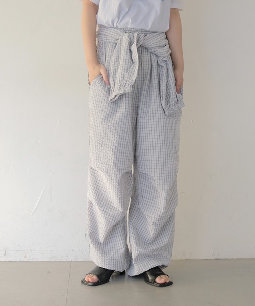 cheriella(シェリエラ)の「【cheriella】チェック柄レイヤードイージーパンツ CHECK LAYERED EASY PANTS(その他パンツ・レディース・アイボリー/グレー・FREE)」の22枚目の写真