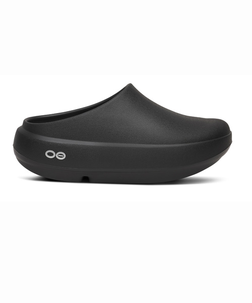 OOFOS(ウーフォス)の「【OOFOS/ウーフォス】OOcloog+:サンダル(サンダル・レディース・ブラック・23cm/24cm/25cm)」の4枚目の写真