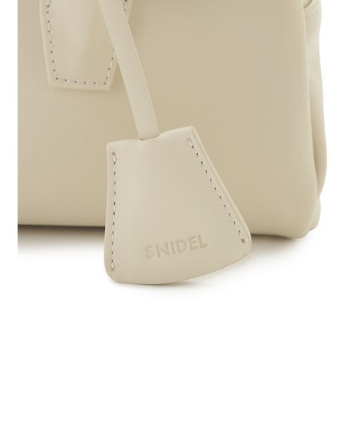 SNIDEL(スナイデル)の「フラップソフト2WAYボストン(ボストンバッグ・レディース・ブラウン/アイボリー/ブラック・F)」の15枚目の写真