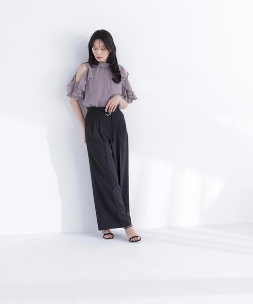 NATURAL BEAUTY BASIC（ナチュラルビューティーベーシック）の「ダブルベルトワイドパンツ（その他パンツ・レディース・ブラック/オフホワイト/ブルー・P/S/MEDIUM/SMALL）」の8枚目の写真