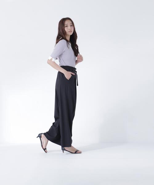 NATURAL BEAUTY BASIC（ナチュラルビューティーベーシック）の「ダブルベルトワイドパンツ（その他パンツ・レディース・ブラック/オフホワイト/ブルー・P/S/MEDIUM/SMALL）」の12枚目の写真