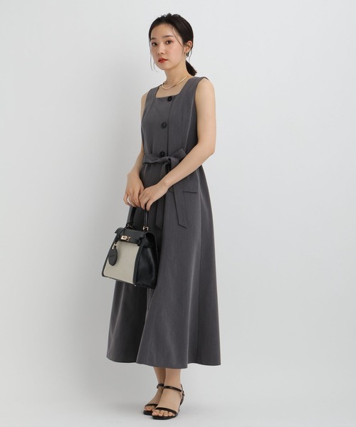 Andemiu(アンデミュウ)の「スクエアネックワンピース685206(ワンピース・レディース・チャコールグレー/ライトベージュ・SMALL/MEDIUM)」の5枚目の写真