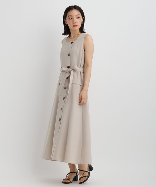 Andemiu(アンデミュウ)の「スクエアネックワンピース685206(ワンピース・レディース・チャコールグレー/ライトベージュ・SMALL/MEDIUM)」の8枚目の写真