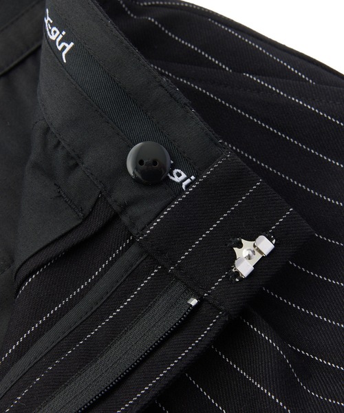 X-girl(エックスガール)の「STRIPED BUGGY SHORTS(その他パンツ・レディース・グレー/ブラック・S/M)」の4枚目の写真