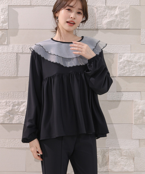 TeddyShop(テディショップ)の「【紫外線カット率99.9%以上/水陸両用セットアップ】長袖スカラップシアービッグカラーラッシュガードトップス+テーパードラッシュパンツ 上下2点セット レディース(ラッシュガード・レディース・アイボリー/ブラック/グレイッシュベージュ・L/S/M)」の2枚目の写真
