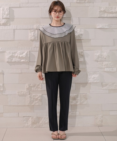 TeddyShop(テディショップ)の「【紫外線カット率99.9%以上/水陸両用セットアップ】長袖スカラップシアービッグカラーラッシュガードトップス+テーパードラッシュパンツ 上下2点セット レディース(ラッシュガード・レディース・アイボリー/ブラック/グレイッシュベージュ・L/S/M)」の6枚目の写真