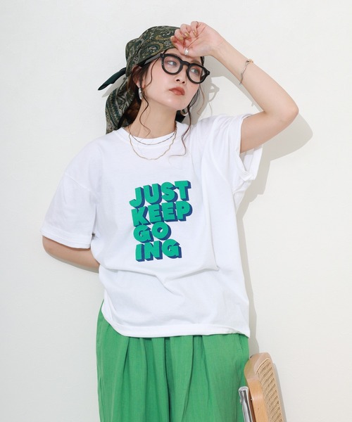FUNALIVE（ファンアライブ）の「英字プリント半袖Tシャツ（Tシャツ/カットソー・レディース・パープル/ダークグレー/ホワイト・FREE）」の7枚目の写真