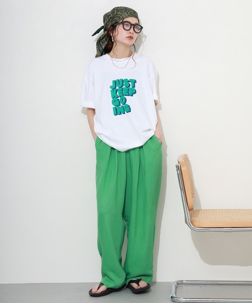 FUNALIVE（ファンアライブ）の「英字プリント半袖Tシャツ（Tシャツ/カットソー・レディース・パープル/ダークグレー/ホワイト・FREE）」の8枚目の写真