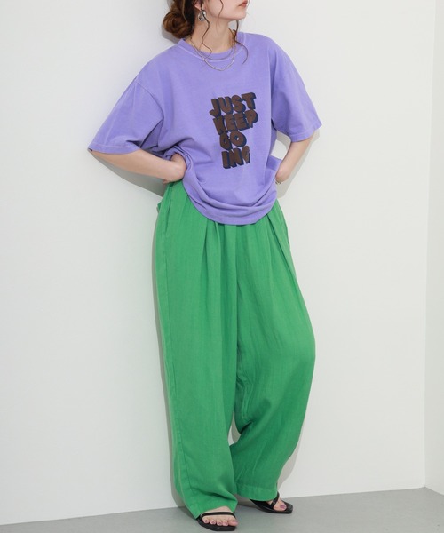 FUNALIVE（ファンアライブ）の「英字プリント半袖Tシャツ（Tシャツ/カットソー・レディース・パープル/ダークグレー/ホワイト・FREE）」の20枚目の写真