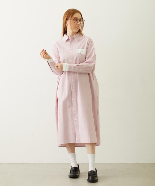MILKFED.(ミルクフェド)の「STRIPED LACE DRESS(ワンピース・レディース・グレー/レッド/ライトブルー・ONE SIZE)」の1枚目の写真