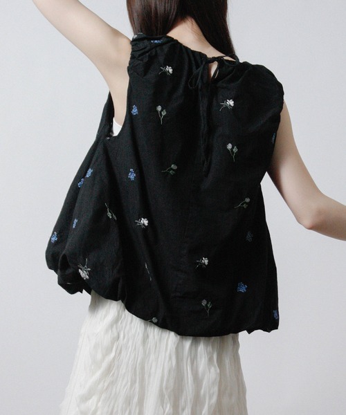 Social GIRL（ソーシャルガール）の「2026SS バルーンシルエット 刺繍 ノースリーブブラウス（シャツ/ブラウス・レディース・オフホワイト/ブラック・M）」の16枚目の写真