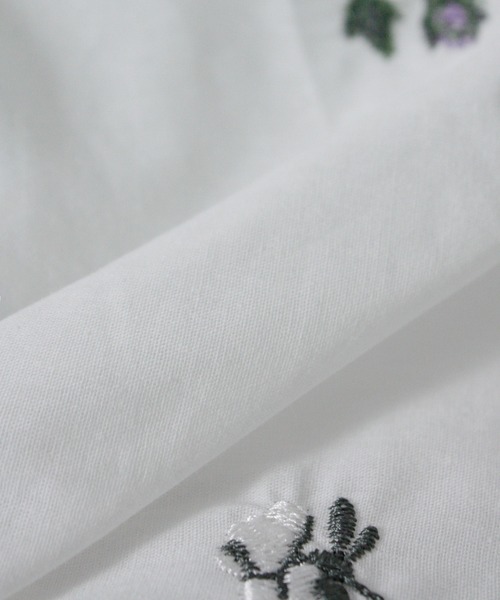 Social GIRL（ソーシャルガール）の「2026SS バルーンシルエット 刺繍 ノースリーブブラウス（シャツ/ブラウス・レディース・オフホワイト/ブラック・M）」の21枚目の写真