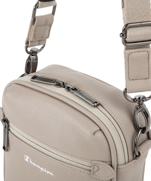 Champion（チャンピオン）の「チャンピオン ショルダーバッグ 5W30 2L 65282（ショルダーバッグ・メンズ・ブラック/ベージュ/グレー・FREE）」の10枚目の写真