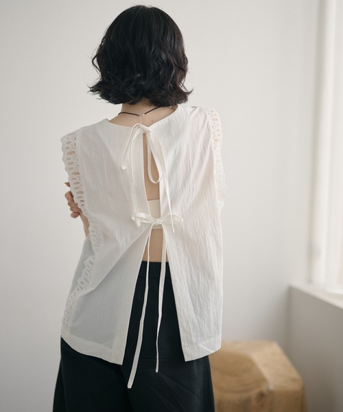 LAULEN(ローレン)の「ladder lace double ribbon multi way blouse /ラダーレースダブルリボンマルチウェイブラウス(シャツ/ブラウス・レディース・ホワイト/ブラック/ベージュ・FREE)」の13枚目の写真