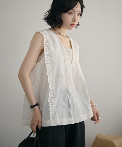 LAULEN(ローレン)の「ladder lace double ribbon multi way blouse /ラダーレースダブルリボンマルチウェイブラウス(シャツ/ブラウス・レディース・ホワイト/ブラック/ベージュ・FREE)」の17枚目の写真