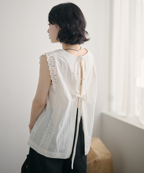 LAULEN(ローレン)の「ladder lace double ribbon multi way blouse /ラダーレースダブルリボンマルチウェイブラウス(シャツ/ブラウス・レディース・ホワイト/ブラック/ベージュ・FREE)」の21枚目の写真