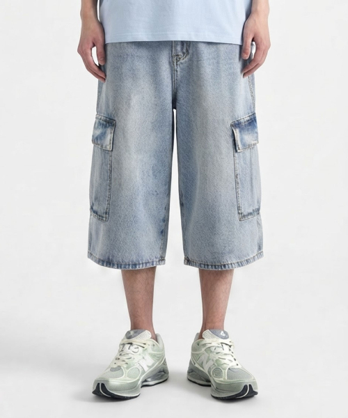 DWSE(ディーダブリューエスイー)の「カーゴハーフデニムパンツ(ライトブルー)(その他パンツ・メンズ・その他・SMALL/MEDIUM/LARGE/X-LARGE)」の1枚目の写真