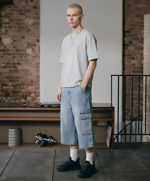 DWSE(ディーダブリューエスイー)の「カーゴハーフデニムパンツ(ライトブルー)(その他パンツ・メンズ・その他・SMALL/MEDIUM/LARGE/X-LARGE)」の3枚目の写真
