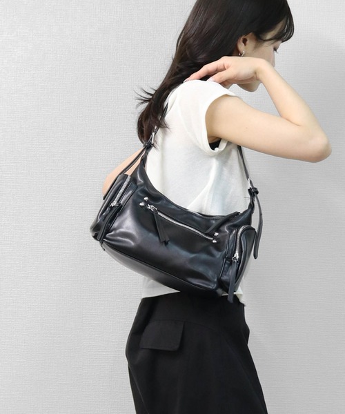 THE CELL.(ザセルドット)の「サイドポケット ショルダーバッグ SIDE POCKET SHOULDER BAG(ハンドバッグ・レディース・ブラック/レッド/ブラウン・FREE)」の2枚目の写真