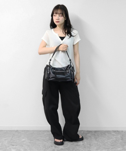 THE CELL.(ザセルドット)の「サイドポケット ショルダーバッグ SIDE POCKET SHOULDER BAG(ハンドバッグ・レディース・ブラック/レッド/ブラウン・FREE)」の5枚目の写真