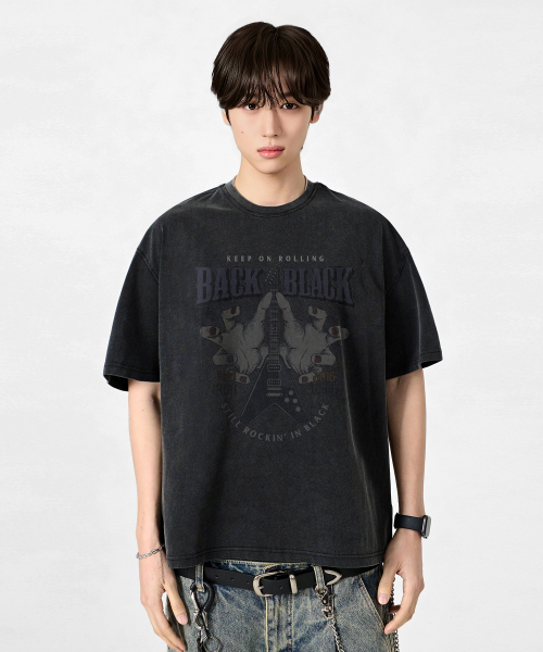 DIMITRI BLACK(ディミトリブラック)の「VLAD ヴィンテージブラックセミクロップTシャツ_ピグメントチャコール(Tシャツ/カットソー・レディース・その他・SMALL/MEDIUM/LARGE/X-LARGE/XX-LARGE)」の4枚目の写真