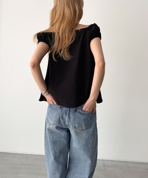 CANAL JEAN(キャナルジーン)の「El mar 2WAYオフショルパフブラウス(シャツ/ブラウス・レディース・ホワイト/ブラック・ONE SIZE)」の4枚目の写真