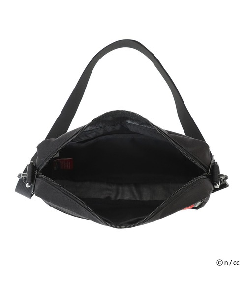 Manhattan Portage（マンハッタンポーテージ）の「Manhattan Portage/マンハッタンポーテージ ショルダーバック "ちいかわ" JOGGER(L)JPN VER2 CKW26 MP1404L2CKW26（ショルダーバッグ・メンズ・ブラック・FREE）」の7枚目の写真