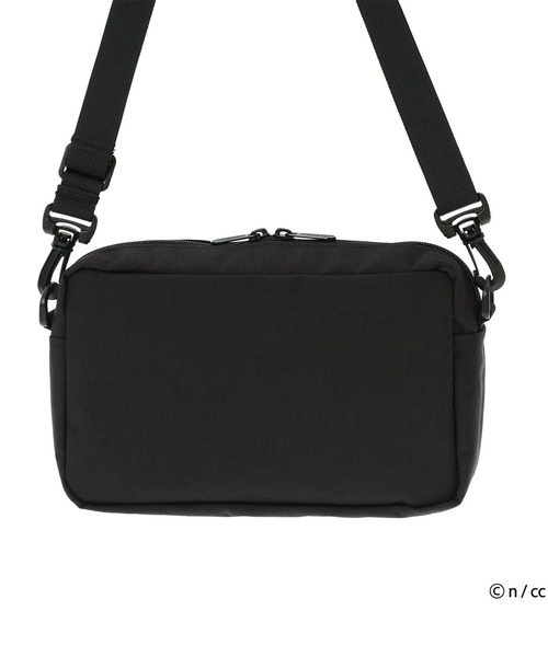 Manhattan Portage（マンハッタンポーテージ）の「Manhattan Portage/マンハッタンポーテージ ショルダーバック "ちいかわ" JOGGER(L)JPN VER2 CKW26 MP1404L2CKW26（ショルダーバッグ・メンズ・ブラック・FREE）」の4枚目の写真