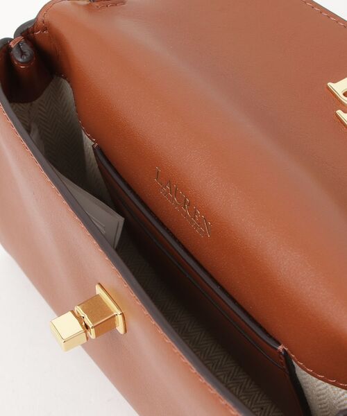 LAUREN RALPH LAUREN(ローレン ラルフ ローレン)の「ナッパ レザー Tanner クロスボディ ウォレット(ショルダーバッグ・レディース・ブラウン・ONE)」の3枚目の写真