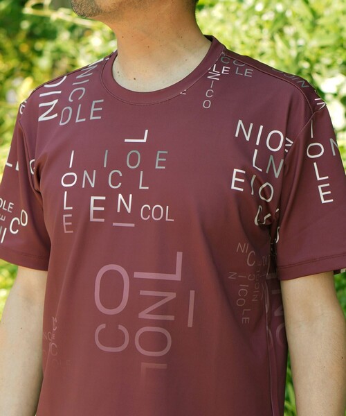 NICOLE selection(ニコルセレクション)の「総柄ロゴプリントクルーネックTシャツ(Tシャツ/カットソー・メンズ・ネイビー/ブラック/ホワイト/ボルドー・M/L/XL)」の6枚目の写真