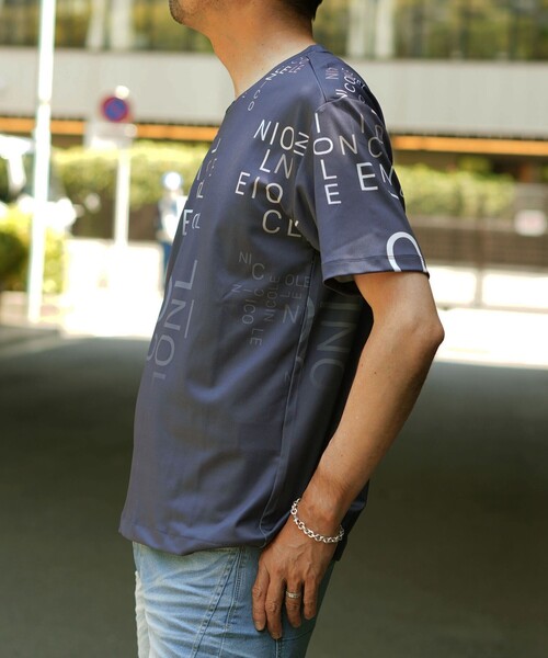NICOLE selection(ニコルセレクション)の「総柄ロゴプリントクルーネックTシャツ(Tシャツ/カットソー・メンズ・ネイビー/ブラック/ホワイト/ボルドー・M/L/XL)」の21枚目の写真