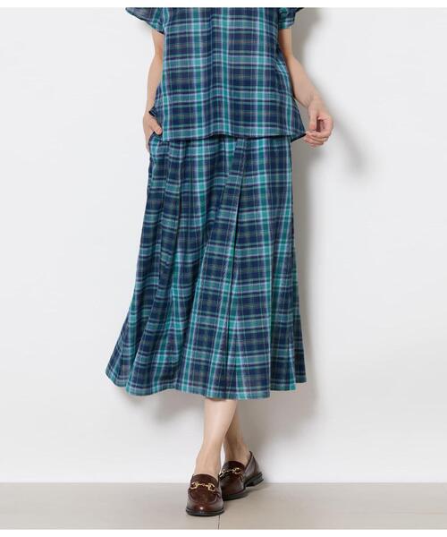 NEWYORKER(ニューヨーカー)の「マドラスチェック フレアスカート(丈78㎝~)(スカート・レディース・ネイビー・LARGE/MEDIUM)」の1枚目の写真