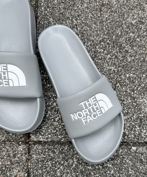 THE NORTH FACE（ザノースフェイス）の「THE NORTH FACE(ザ・ノースフェイス)/オープントゥスライドサンダル/BASIC SLIDE（サンダル・レディース・チャコールグレー/ベージュ/ホワイト/ブラック・26.0cm/23.0cm/24.0cm/25.0cm/28.0cm/27.0cm）」の3枚目の写真