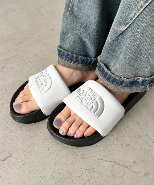THE NORTH FACE（ザノースフェイス）の「THE NORTH FACE(ザ・ノースフェイス)/オープントゥスライドサンダル/BASIC SLIDE（サンダル・レディース・チャコールグレー/ベージュ/ホワイト/ブラック・26.0cm/23.0cm/24.0cm/25.0cm/28.0cm/27.0cm）」の5枚目の写真