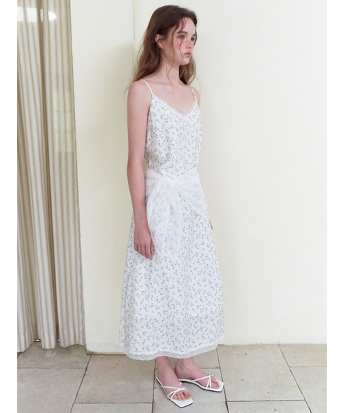 ETMON（エトモン）の「Slip Scarf-Tie Floral Dress, Blue（ワンピース・レディース・その他・F）」の4枚目の写真