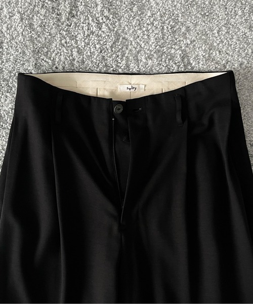 saby(サバイ)の「saby Two tuck trouser - recycled fiber jersey fab -(スラックス・メンズ・ブラック・2/1)」の4枚目の写真