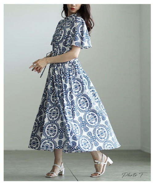 Sawa a la mode(サワアラモード)の「オリエンタル刺繍風プリントワンピース(ワンピース・レディース・グリーン/ブルー・FREE)」の15枚目の写真