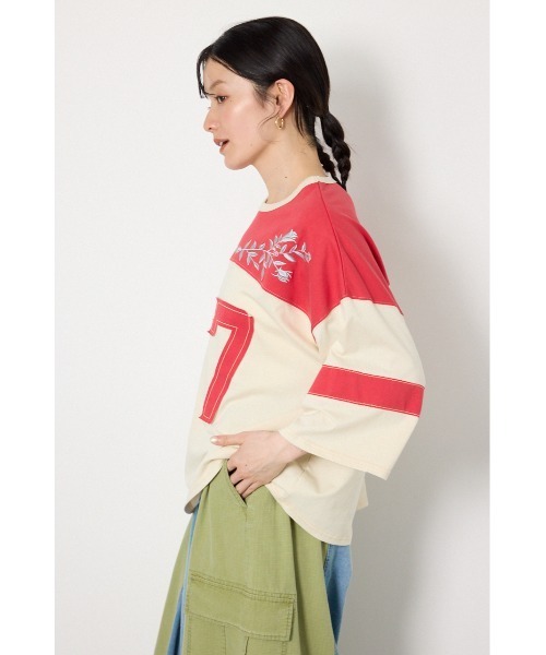 RODEO CROWNS WIDE BOWL(ロデオクラウンズワイドボウル)の「エンブロイダリーユニフォームTシャツ(Tシャツ/カットソー・レディース・ネイビー系1/オフホワイト/ブラック・FREE)」の15枚目の写真