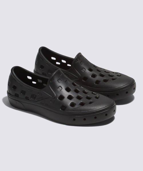 VANS(バンズ)の「キッズ スリッポン TRK / UY Slip-On TRK black VN0A4UVIBLK1(スリッポン・キッズ・ブラック・12/3)」の5枚目の写真