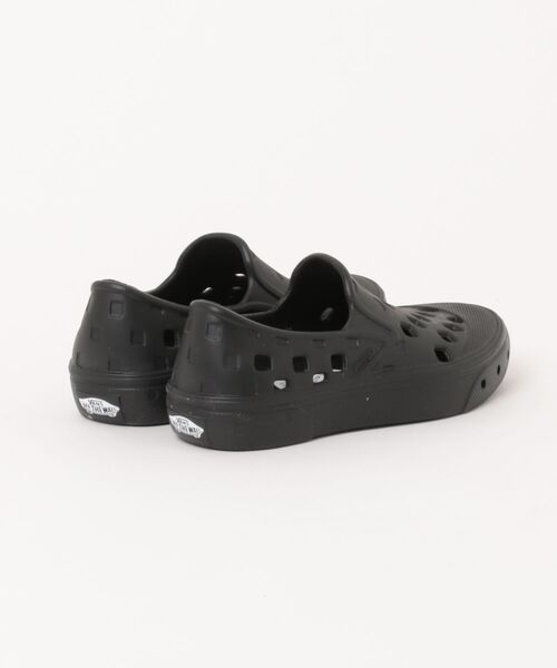VANS(バンズ)の「キッズ スリッポン TRK / UY Slip-On TRK black VN0A4UVIBLK1(スリッポン・キッズ・ブラック・12/3)」の2枚目の写真