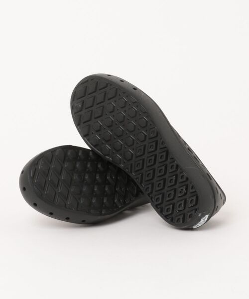 VANS(バンズ)の「キッズ スリッポン TRK / UY Slip-On TRK black VN0A4UVIBLK1(スリッポン・キッズ・ブラック・12/3)」の3枚目の写真