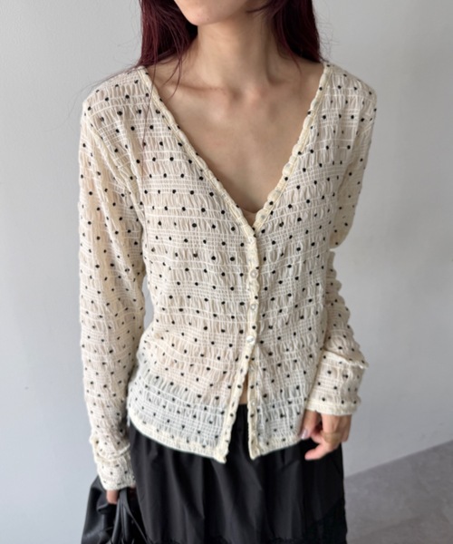 flaeu(フラユ)の「Dot Shirring Cardigan(Tシャツ/カットソー・レディース・アイボリー/ブラック・FREE)」の3枚目の写真